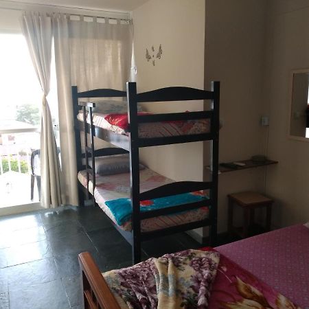 Suite Com Cozinha Independente Em Apartamento Кабу-Фріу Екстер'єр фото