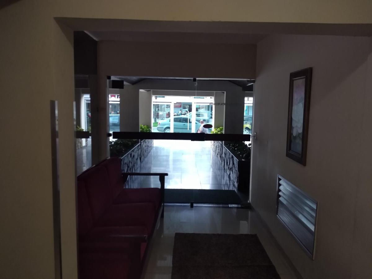 Suite Com Cozinha Independente Em Apartamento Кабу-Фріу Екстер'єр фото